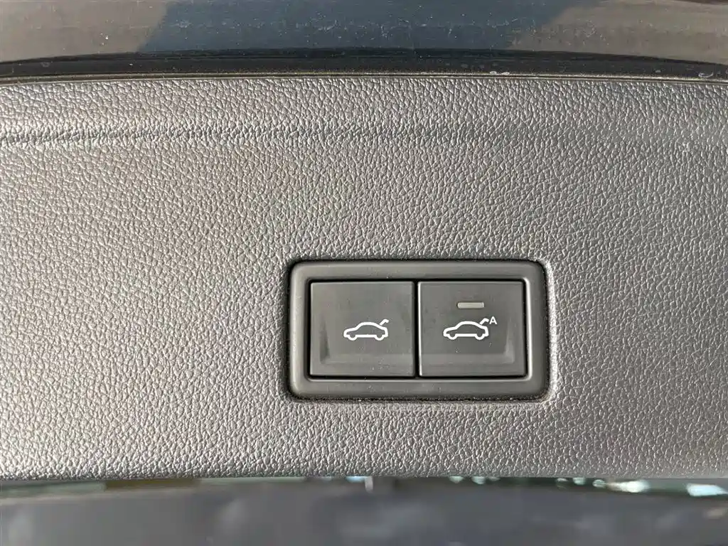 Volkswagen Volkswagen Touareg 2020 2.0TSI R-Line China VI 2021 - thumbnail 30