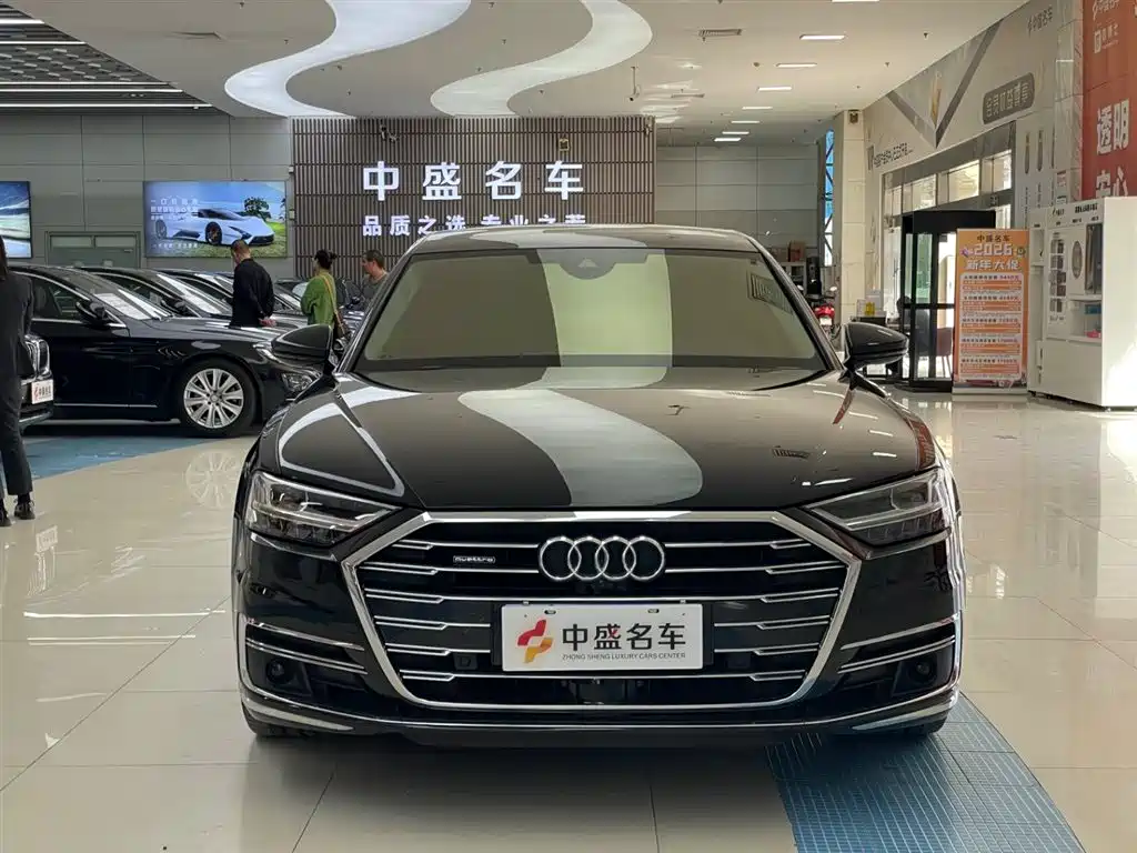 Audi Audi A8 2022 A8L 55 TFSI quattro Luxury Edition Collector's Edition 2022 - thumbnail 2