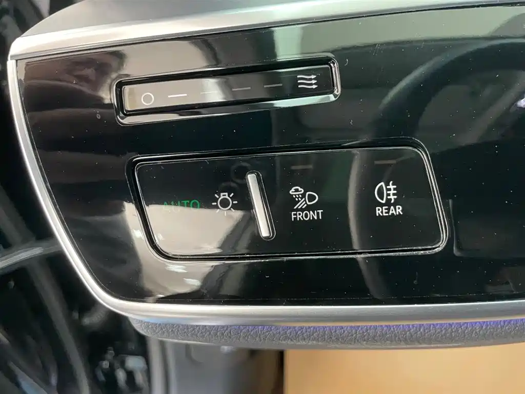 Audi Audi A8 2022 A8L 55 TFSI quattro Luxury Edition Collector's Edition 2022 - thumbnail 23