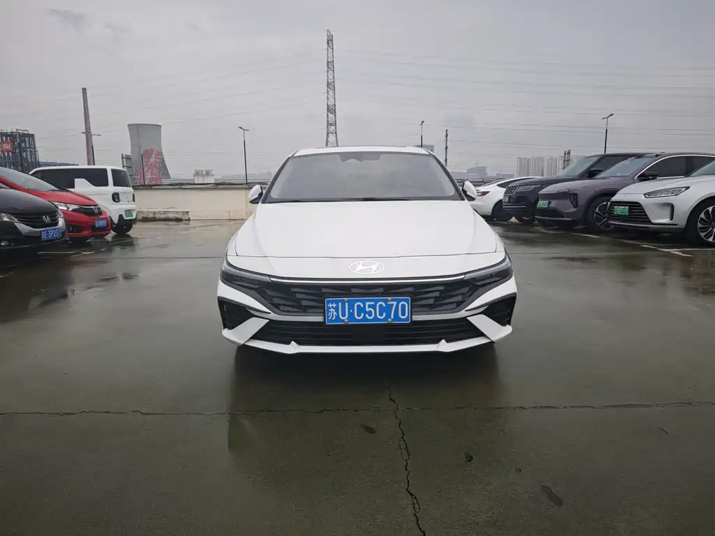 Hyundai Hyundai Elantra 2023 1.5L CVT LUX 2024 - thumbnail 2