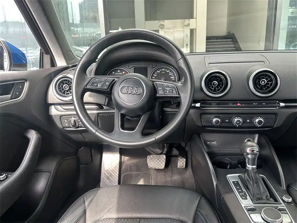 Audi Audi A3 Sportback 35 TFSI Fashion Edition 2018 - thumbnail 11