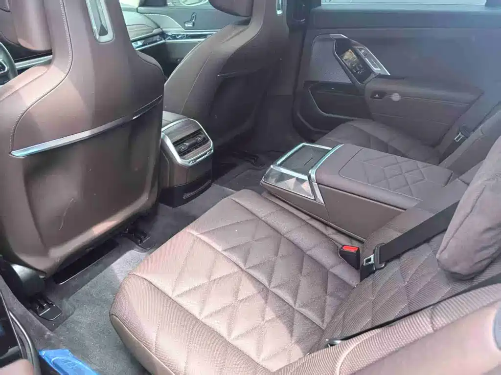 BMW BMW 7 Series 2023 735Li M Sport Package 2025 - thumbnail 3