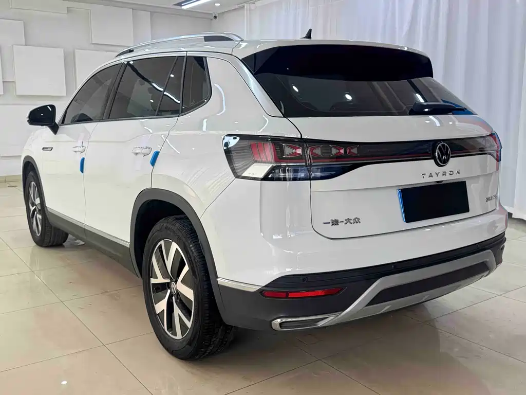 Volkswagen Tayron 2023 280TSI FWD Luxury Plus Advanced Edition 2022 - thumbnail 4