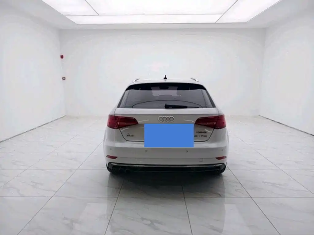 Audi Audi A3 Sportback 35 TFSI 2018 - thumbnail 5