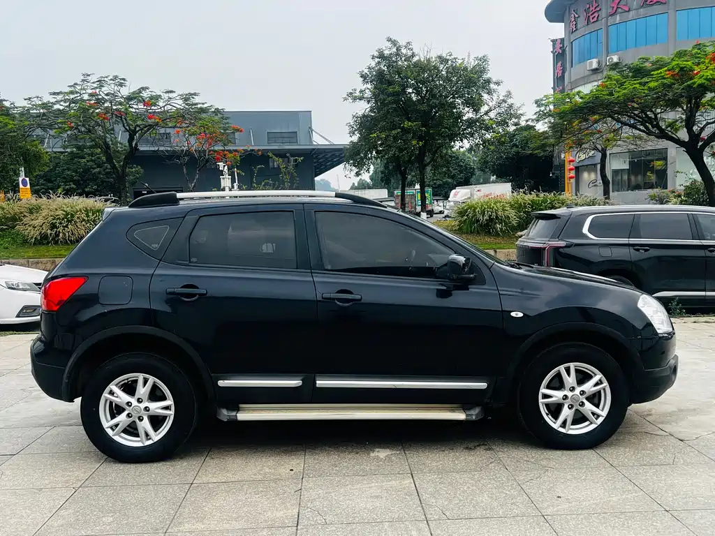 Nissan Nissan Qashqai 2012 2.0XL Fire CVT 2WD 2012 - thumbnail 4