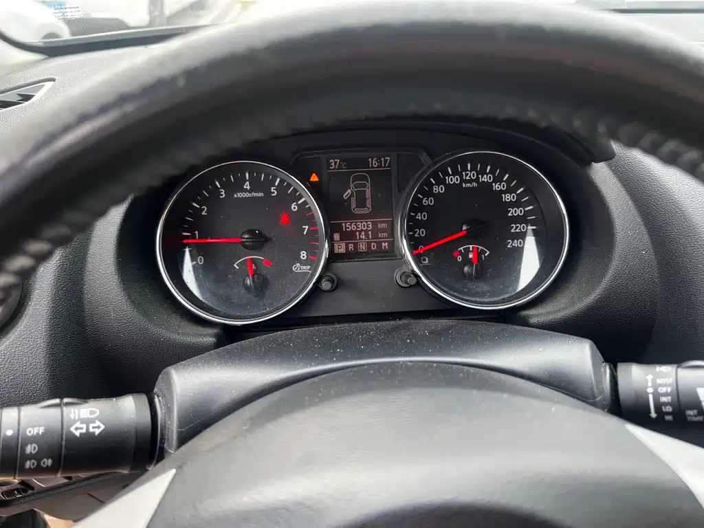 Nissan Nissan Qashqai 2012 2.0XL Fire CVT 2WD 2012 - thumbnail 17