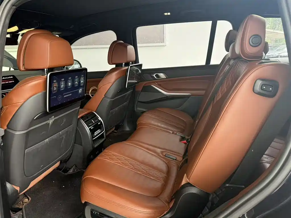 BMW BMW X7 2019 xDrive40i Leading Edition Luxury Package 2019 - thumbnail 7