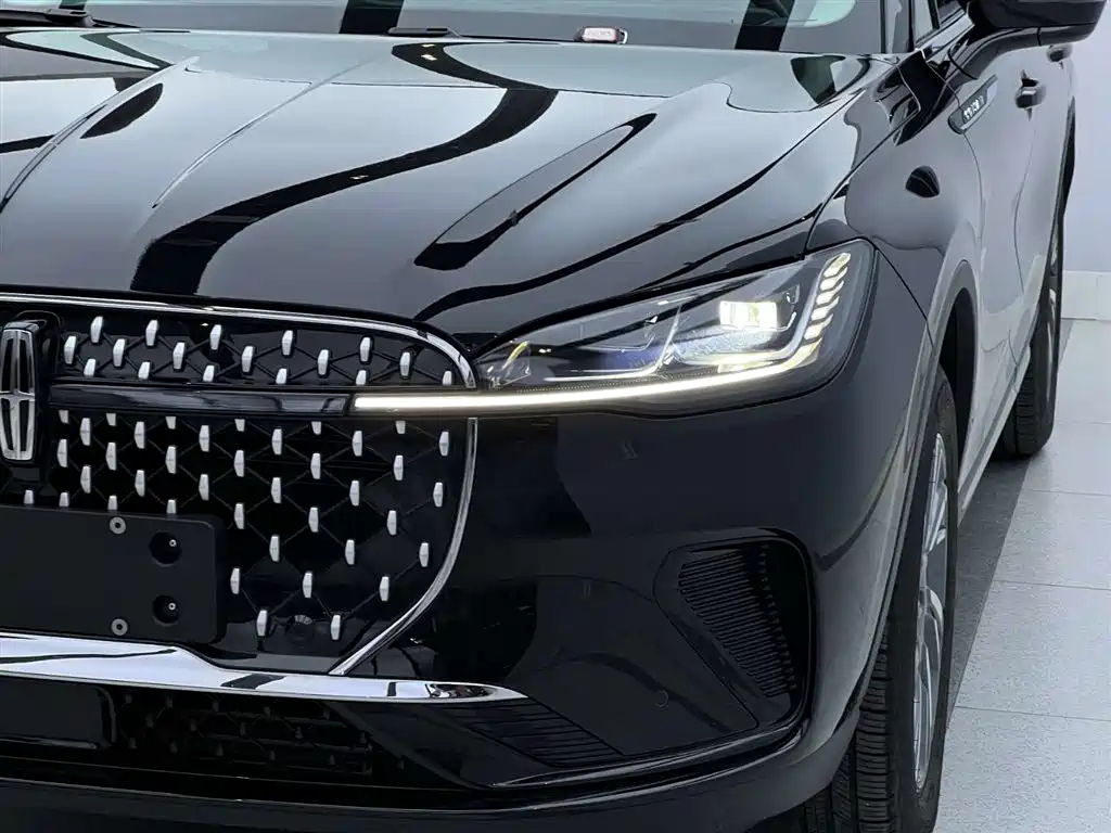 Lincoln Lincoln Corsair 2024 2.0T FWD Prestige Edition 2025 - thumbnail 5