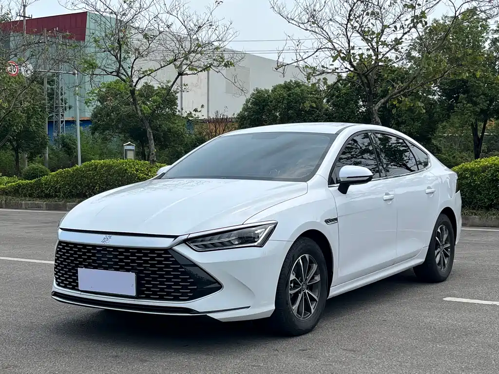 BYD BYD Qin PLUS 2021 DM-i 120KM Noble Edition 2021 - thumbnail 3