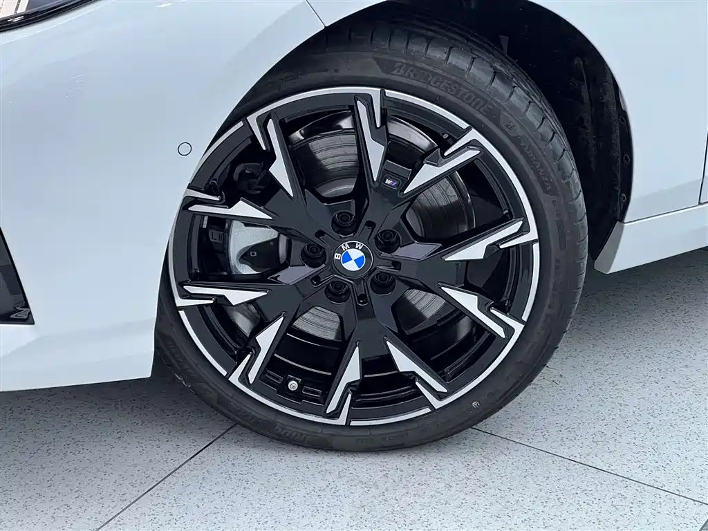 BMW BMW 2 Series 2025 225L M Sport Night Edition 2025 - thumbnail 6