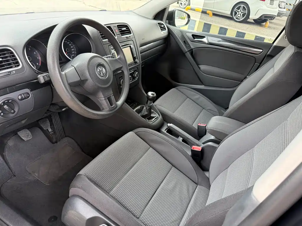 Volkswagen Golf 2010 1.4TSI Manual Comfort 2010 - thumbnail 5
