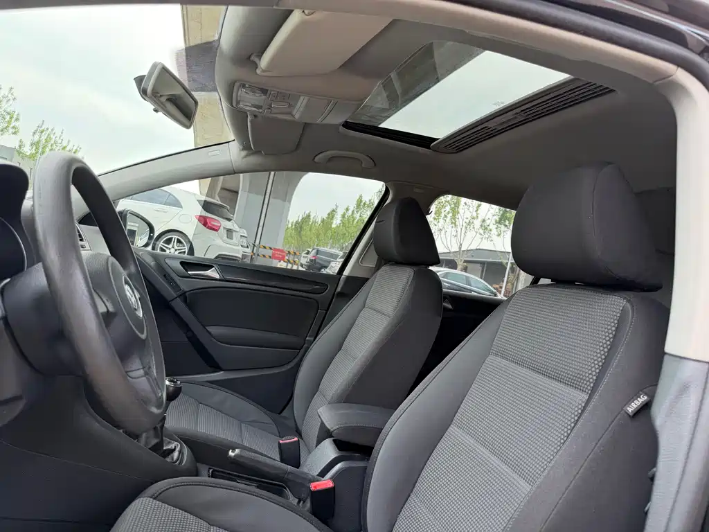 Volkswagen Golf 2010 1.4TSI Manual Comfort 2010 - thumbnail 7