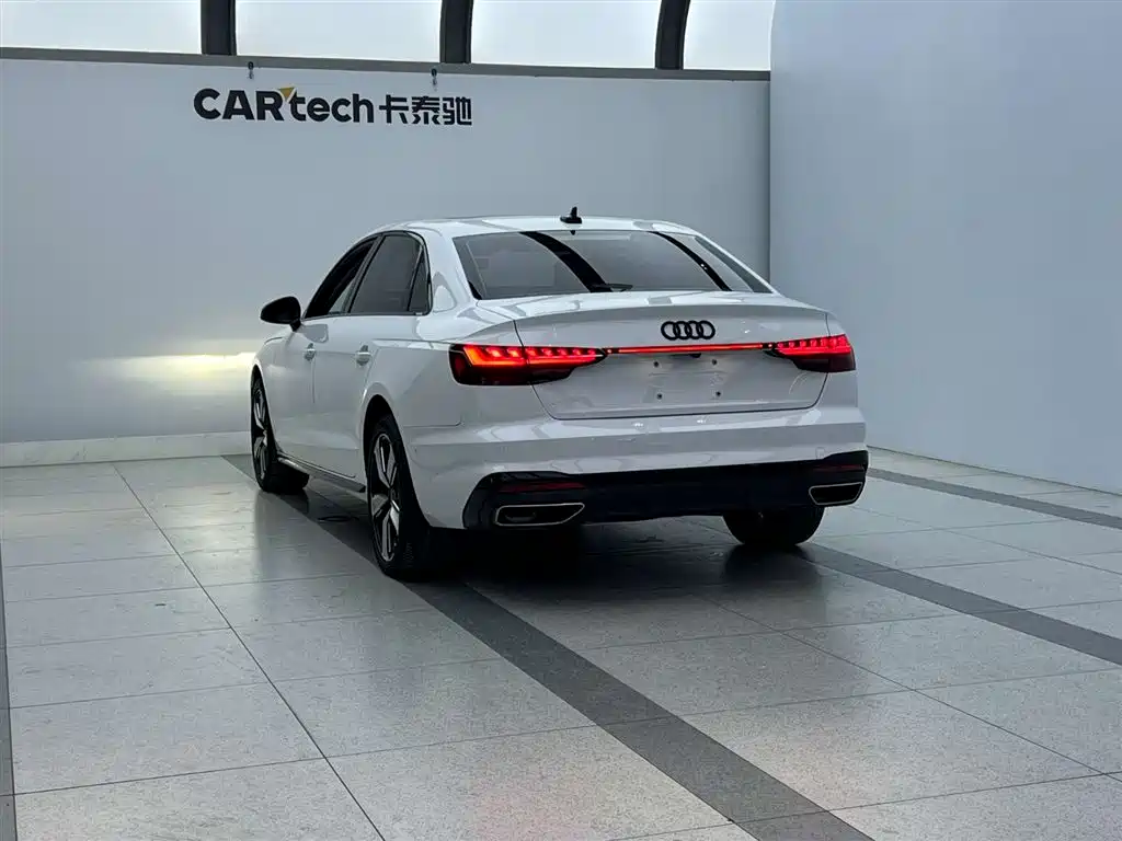 Audi Audi A4L 2022 40 TFSI Luxury Dynamic Edition 2022 - thumbnail 4