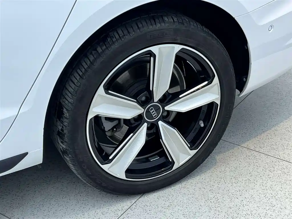 Audi Audi A4L 2022 40 TFSI Luxury Dynamic Edition 2022 - thumbnail 9