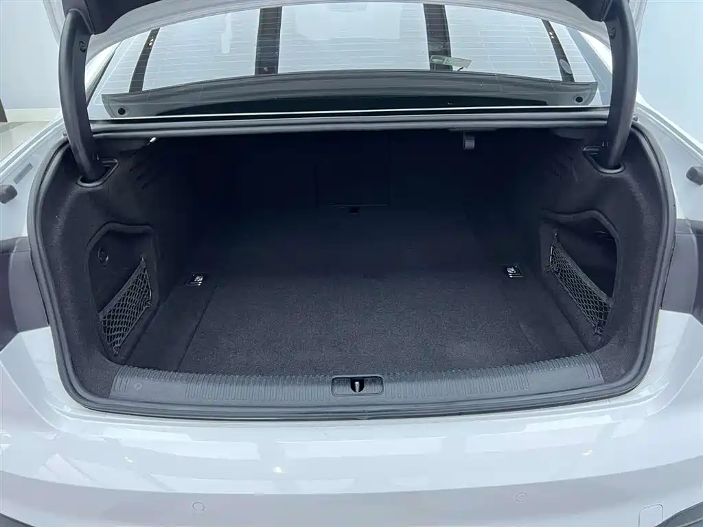 Audi Audi A4L 2022 40 TFSI Luxury Dynamic Edition 2022 - thumbnail 11