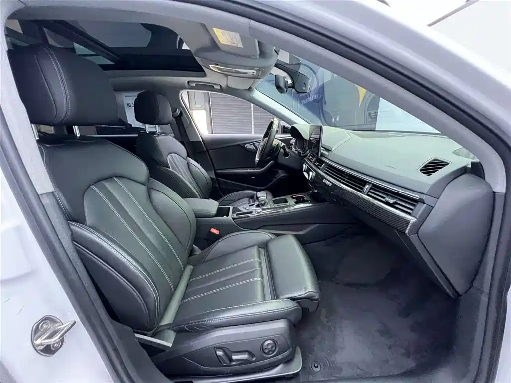 Audi Audi A4L 2022 40 TFSI Luxury Dynamic Edition 2022 - thumbnail 18
