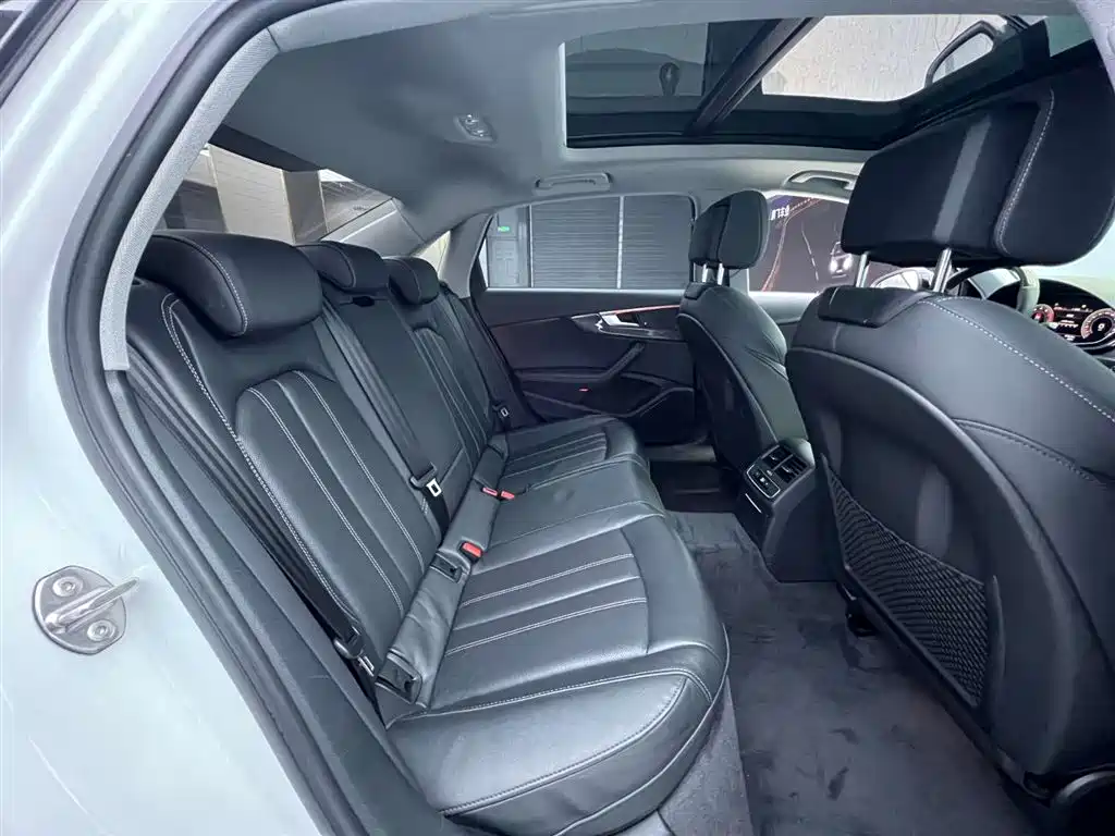 Audi Audi A4L 2022 40 TFSI Luxury Dynamic Edition 2022 - thumbnail 19