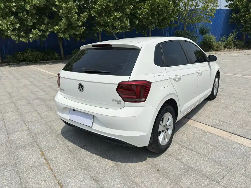 Volkswagen Polo 2019 Plus 1.5L Automatic Colorful Tech Edition 2019 - thumbnail 9