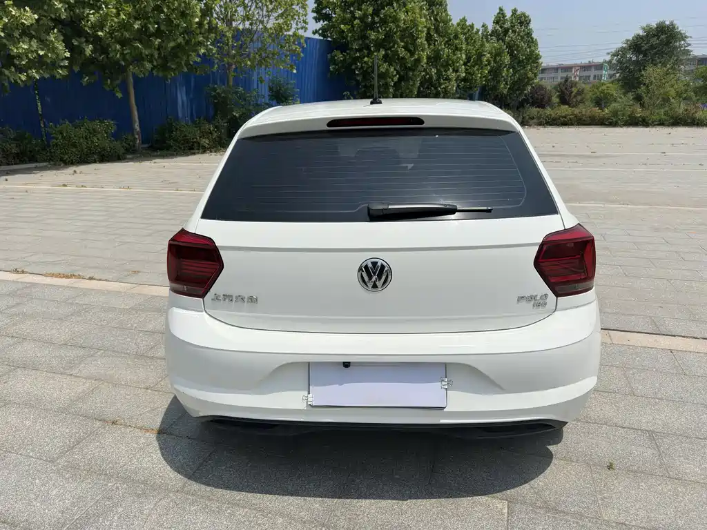 Volkswagen Polo 2019 Plus 1.5L Automatic Colorful Tech Edition 2019 - thumbnail 10