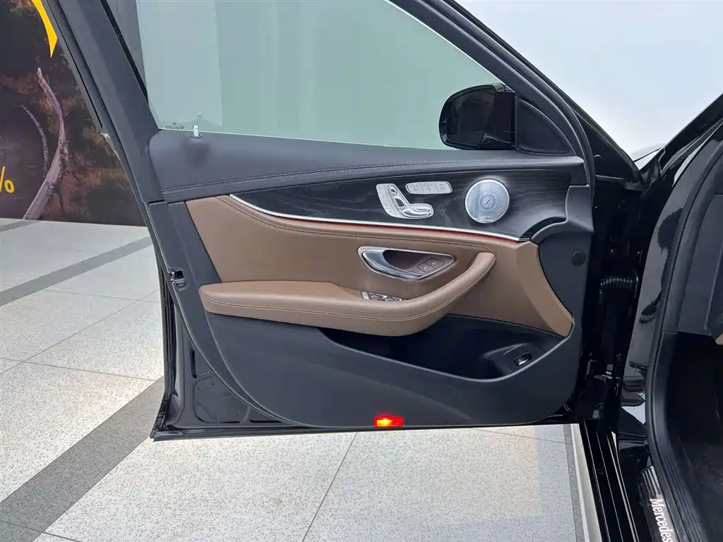 Mercedes-Benz Mercedes-Benz E-Class 2021 E 300 L Sport Prestige 2020 - thumbnail 13
