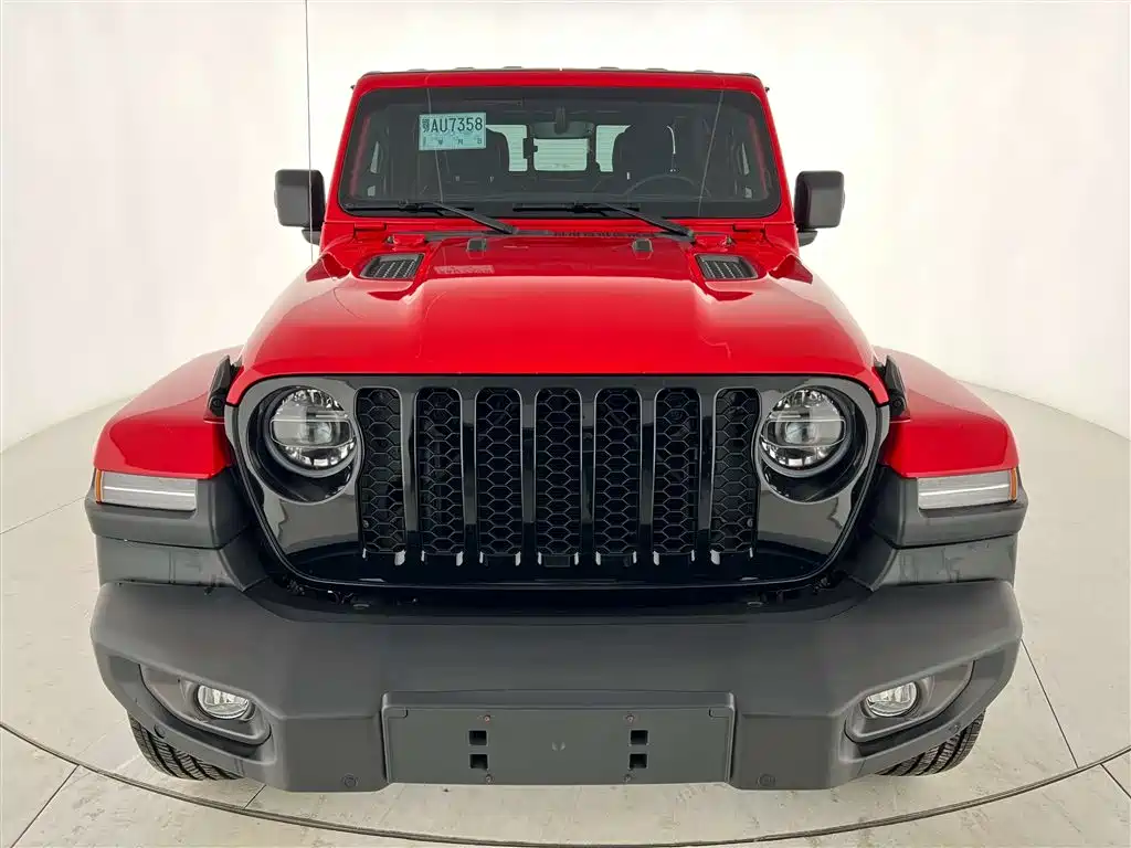 Jeep 2022 Jeep Gladiator 3.6L Launch Edition 2023 - thumbnail 3