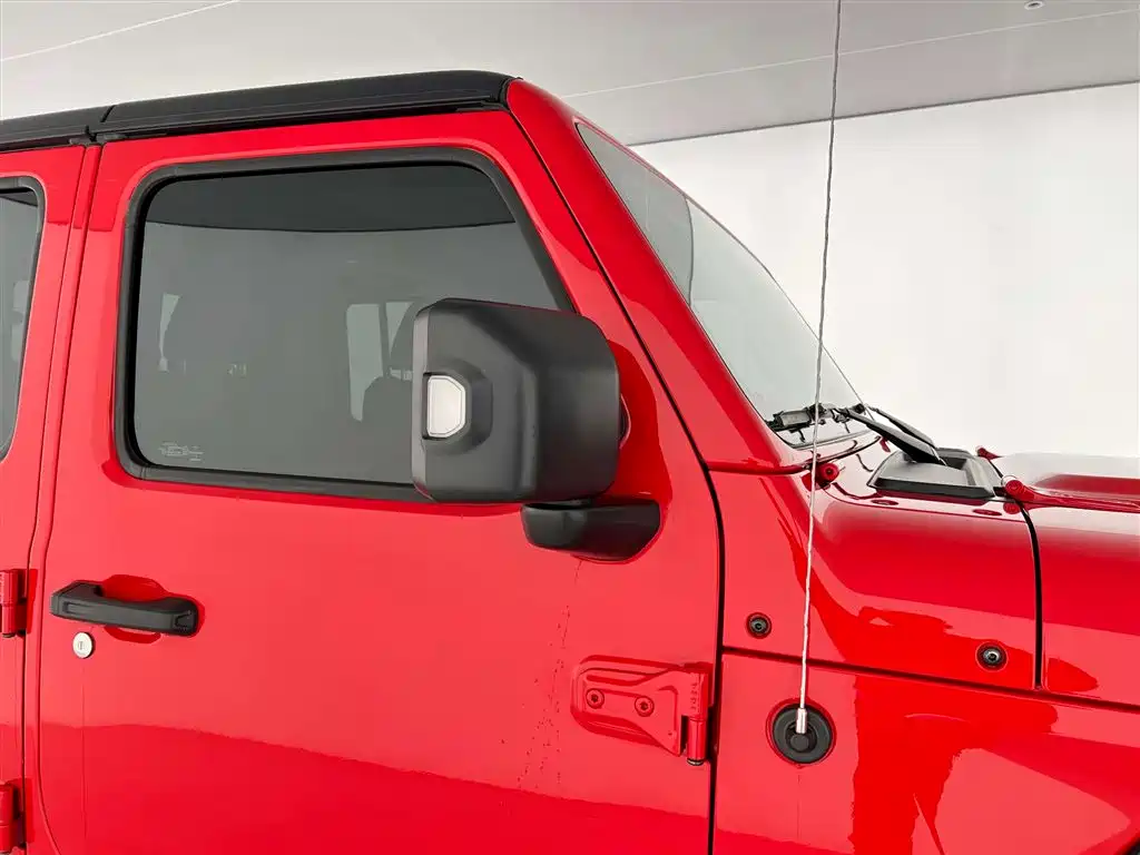 Jeep 2022 Jeep Gladiator 3.6L Launch Edition 2023 - thumbnail 4