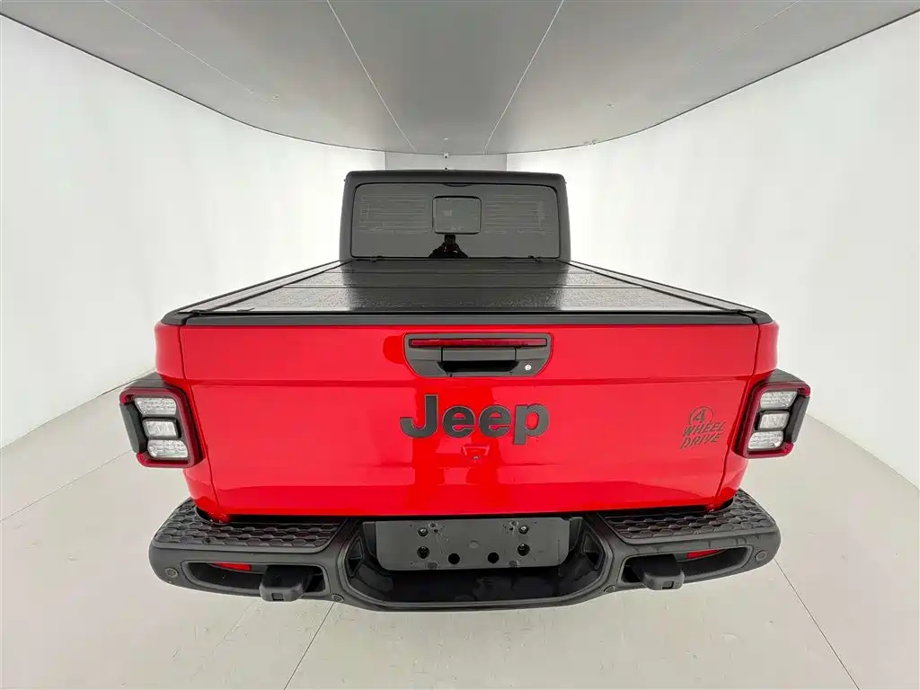 Jeep 2022 Jeep Gladiator 3.6L Launch Edition 2023 - thumbnail 6