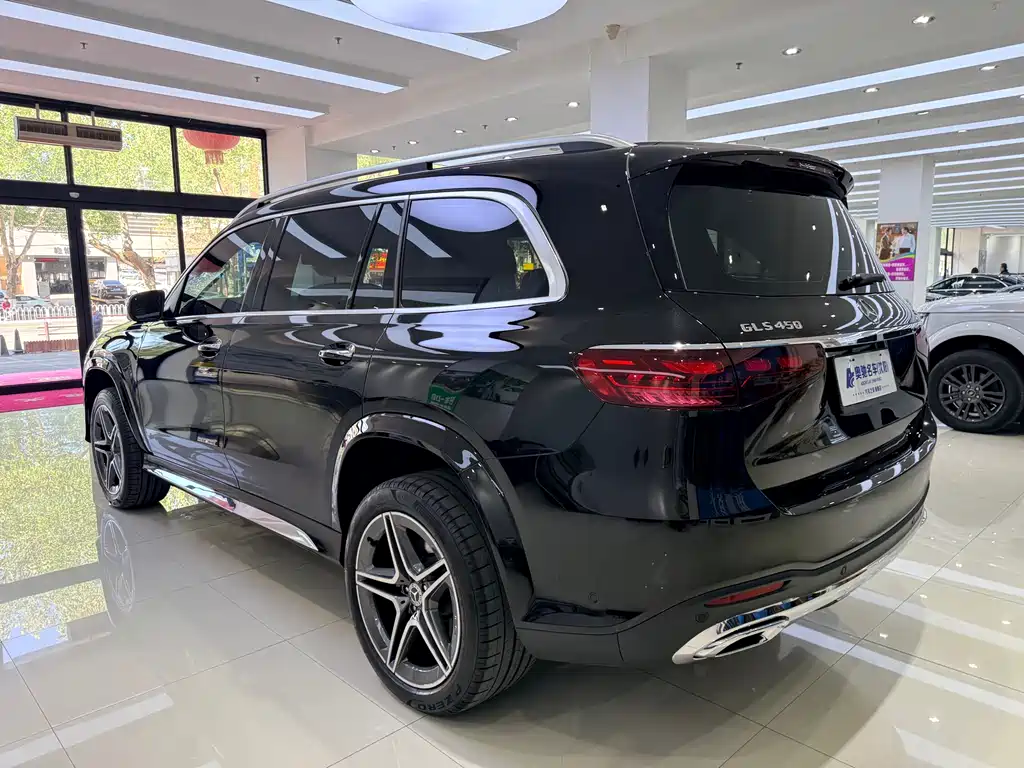 Mercedes-Benz 2025 Mercedes-Benz GLS 450 4MATIC 2025 - thumbnail 4