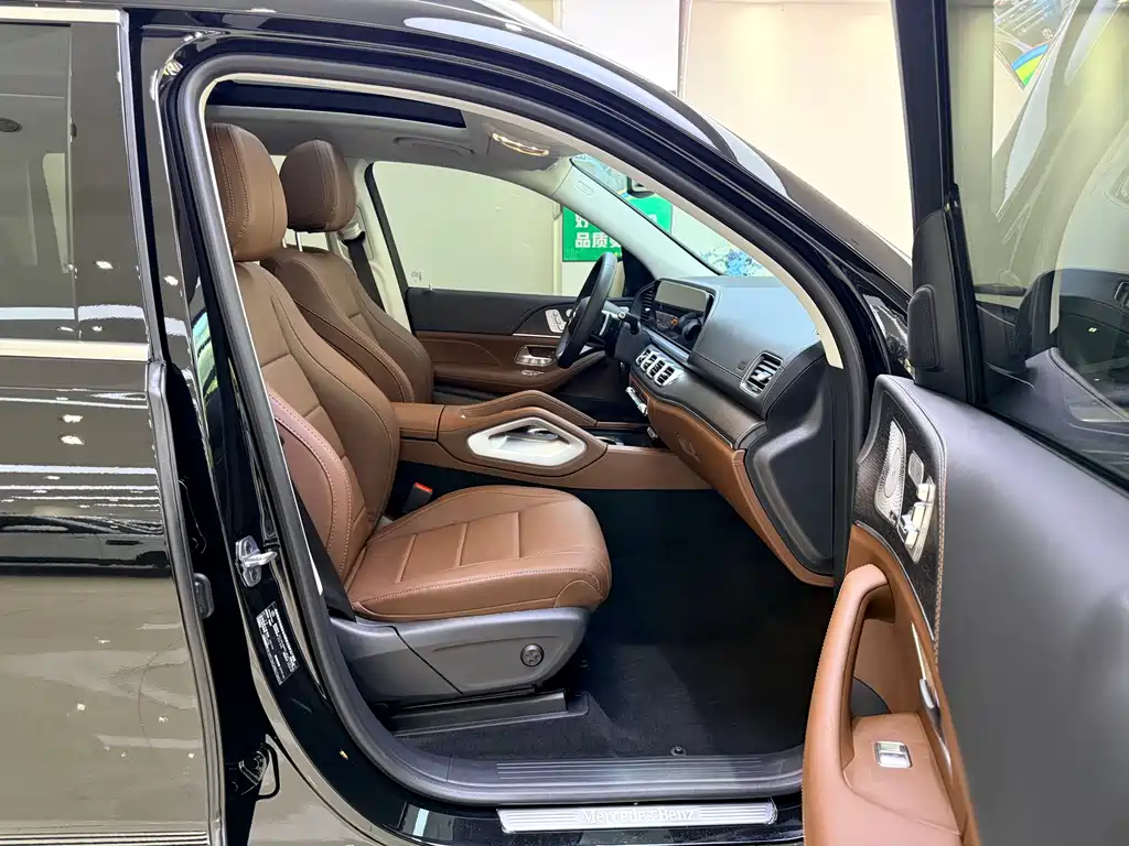 Mercedes-Benz 2025 Mercedes-Benz GLS 450 4MATIC 2025 - thumbnail 9