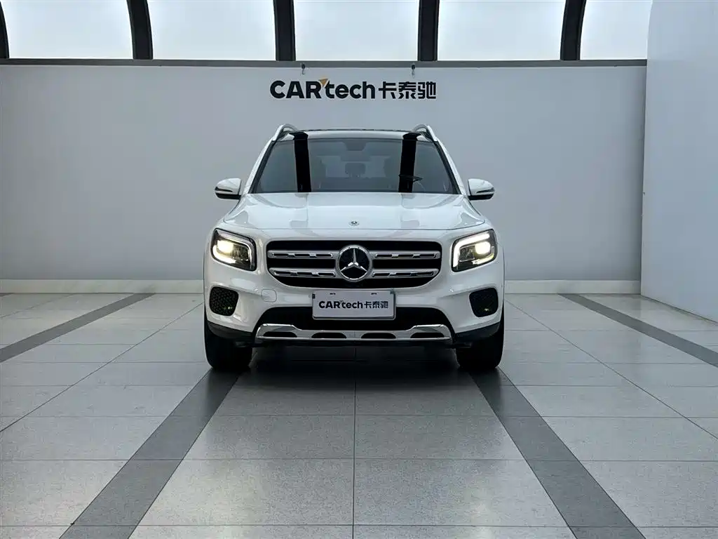 Mercedes-Benz Mercedes-Benz GLB 220 2023 - thumbnail 2