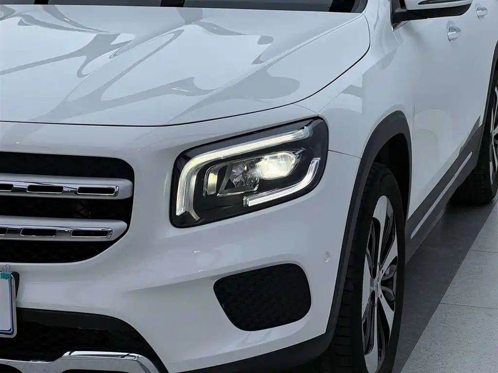 Mercedes-Benz Mercedes-Benz GLB 220 2023 - thumbnail 5
