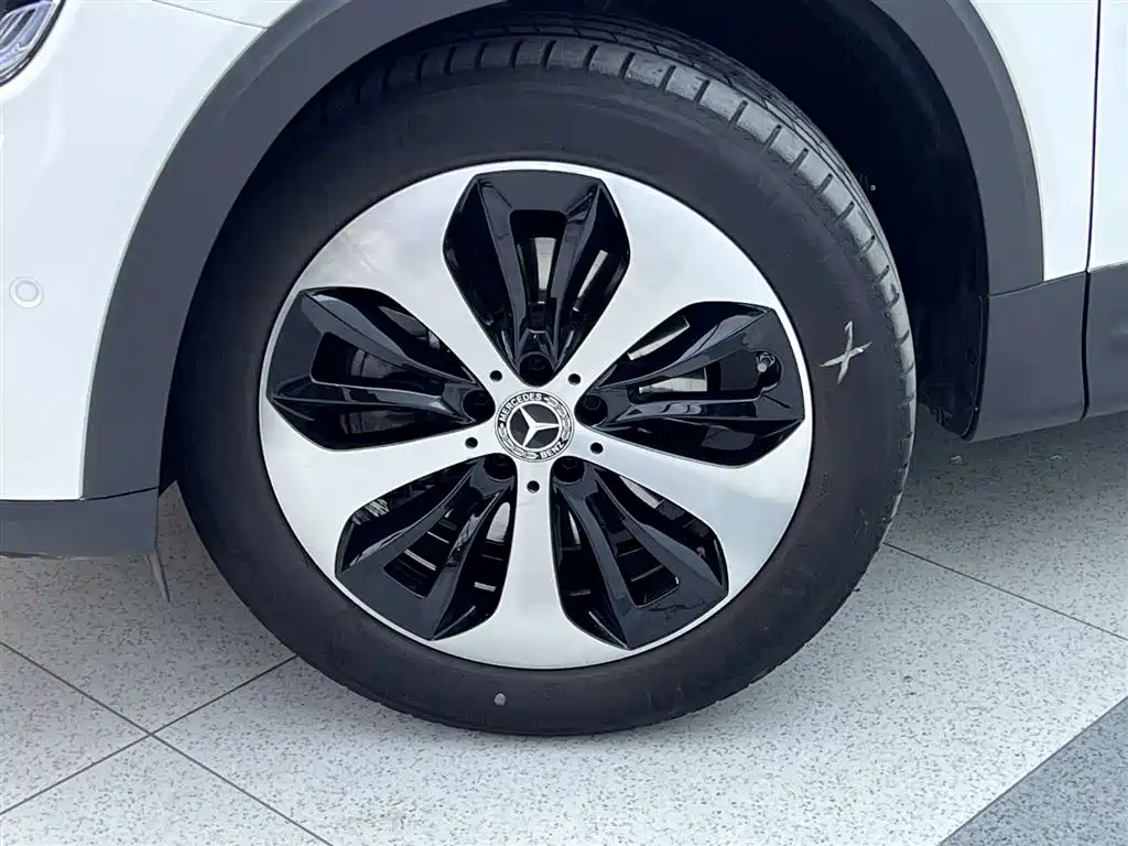 Mercedes-Benz Mercedes-Benz GLB 220 2023 - thumbnail 6