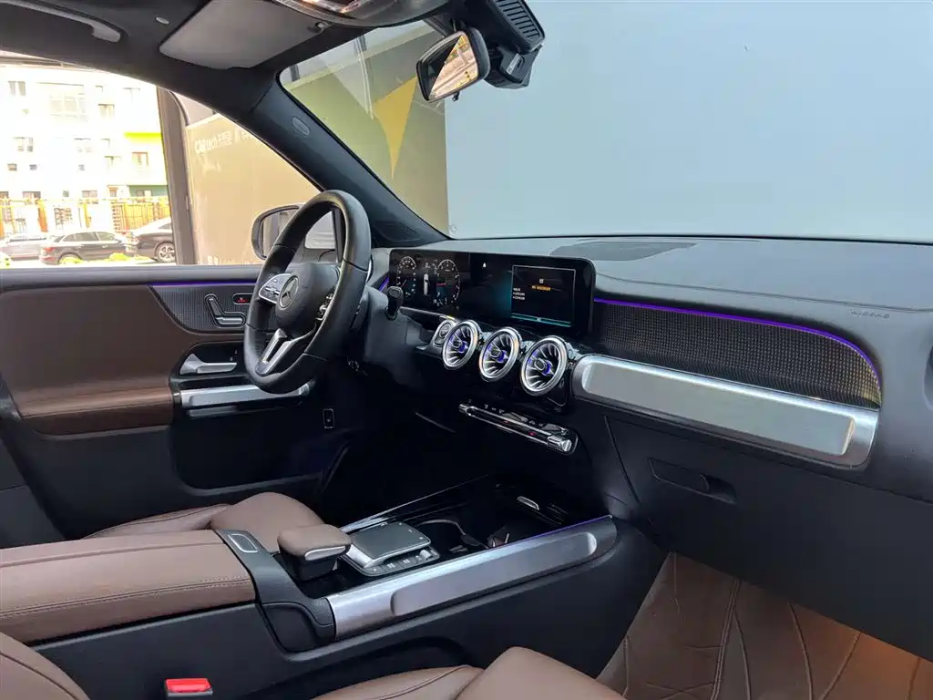 Mercedes-Benz Mercedes-Benz GLB 220 2023 - thumbnail 16