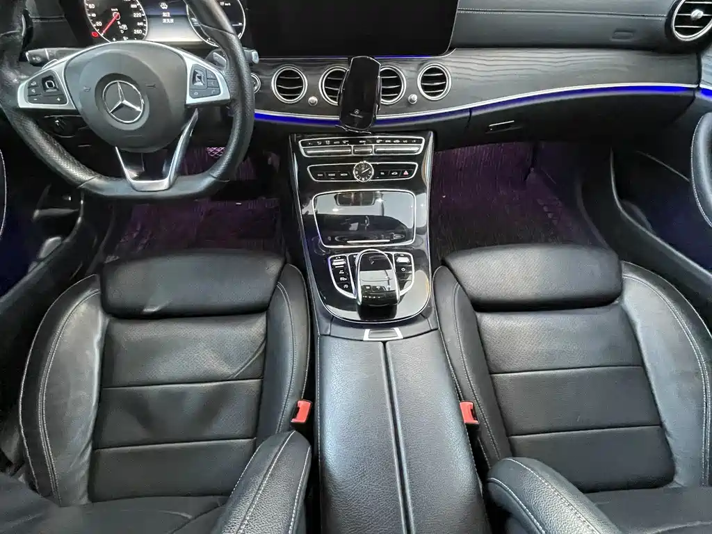 Mercedes-Benz Mercedes-Benz E-Class 2016 E 200 L Sport 2016 - thumbnail 12