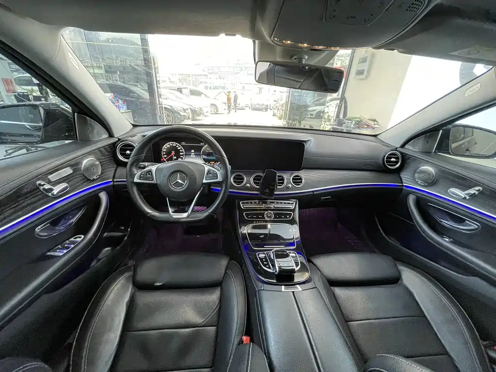 Mercedes-Benz Mercedes-Benz E-Class 2016 E 200 L Sport 2016 - thumbnail 13