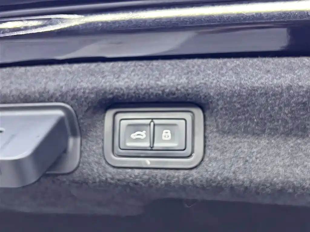 Audi Audi A7L 2024 45 TFSI quattro Luxury Edition 2024 - thumbnail 23