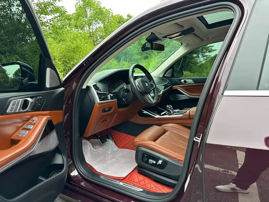BMW BMW X7 2021 xDrive40i Executive M Sport Package 2021 - thumbnail 5