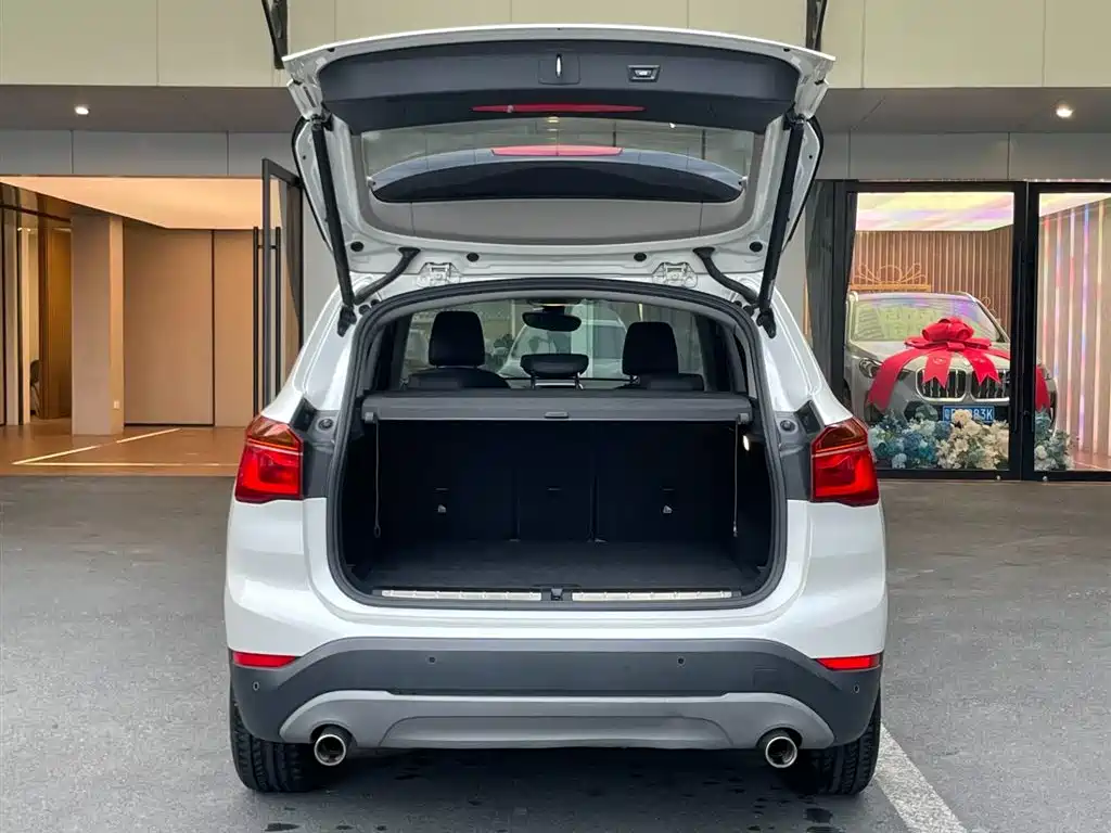BMW BMW X1 2019 sDrive20Li Leading Edition 2019 - thumbnail 11