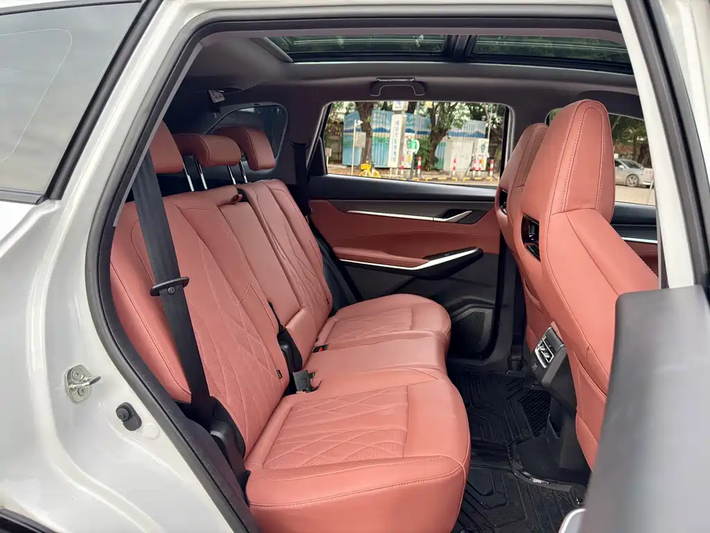Changan Changan CS75 Plus 2024 3rd Gen Champion Edition 1.5T Smart Driving Jinghang 2024 - thumbnail 16