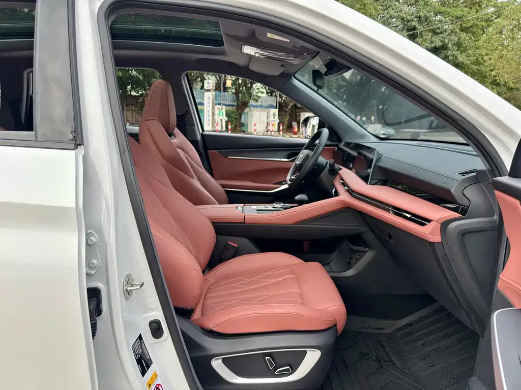 Changan Changan CS75 Plus 2024 3rd Gen Champion Edition 1.5T Smart Driving Jinghang 2024 - thumbnail 17