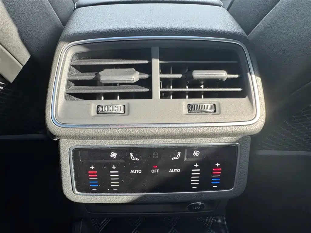 Audi Audi A6L 2023 45 TFSI Zhenxuan Dynamic Edition 2024 - thumbnail 5