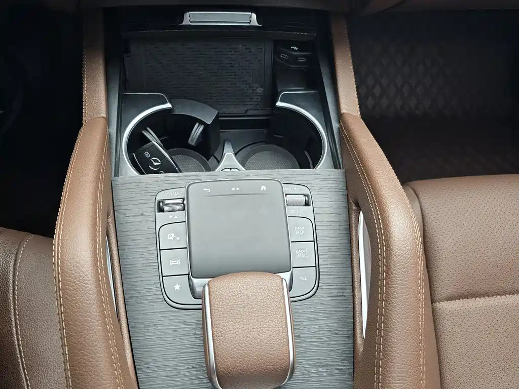 Mercedes-Benz Mercedes-Benz GLE 450 4MATIC Luxury Edition 2024 - thumbnail 25