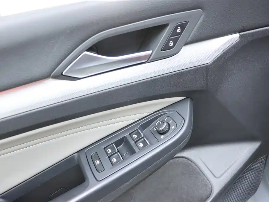 Volkswagen Golf 2023 280TSI DSG Pro 2023 - thumbnail 12