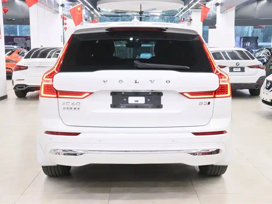 Volvo Volvo XC60 2023 B5 AWD Inscription 2023 - thumbnail 4