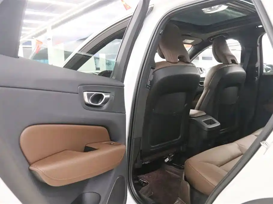 Volvo Volvo XC60 2023 B5 AWD Inscription 2023 - thumbnail 13