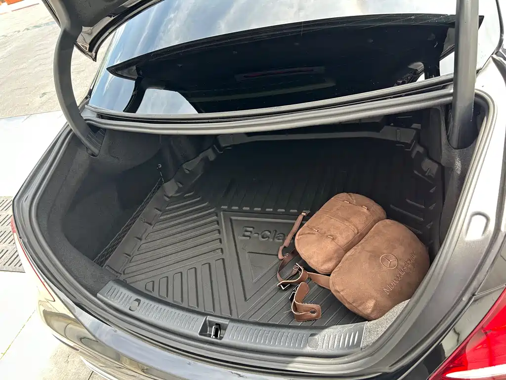 Mercedes-Benz Mercedes-Benz E-Class 2020 E 300 L Fashion Edition 2019 - thumbnail 14