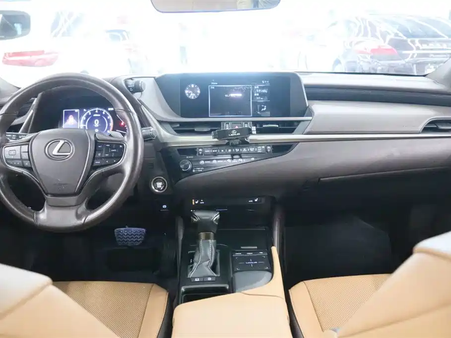 Lexus Lexus ES 2018 200 Excellence Edition China V 2019 - thumbnail 5