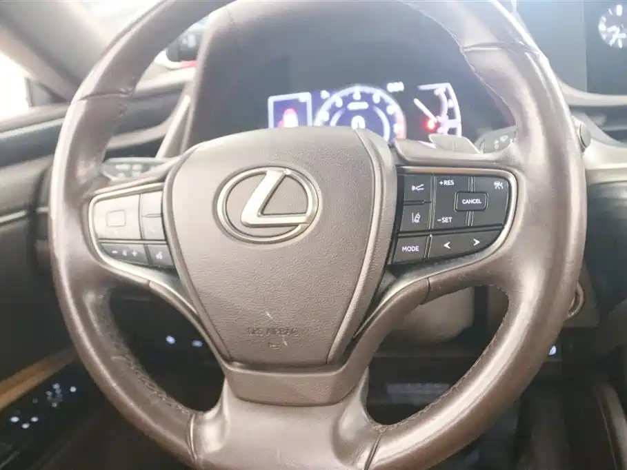 Lexus Lexus ES 2018 200 Excellence Edition China V 2019 - thumbnail 6