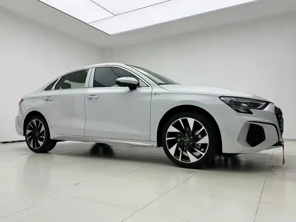 Audi Audi A3L Limousine 35 TFSI Fashion Sport 2026 - thumbnail 3