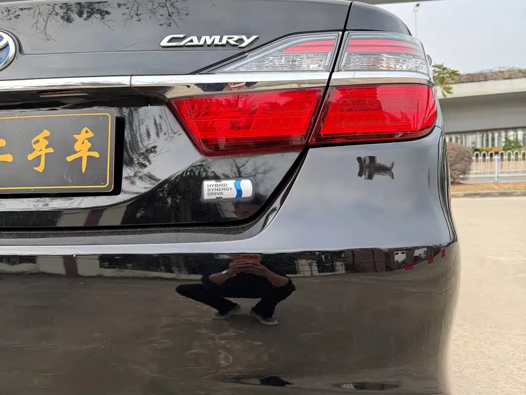 Toyota Camry 2016 2.5G 10th Anniversary Luxury Navigation Edition 2016 - thumbnail 14